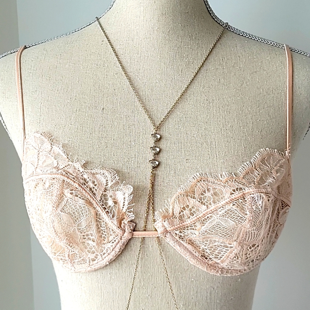 KIKI DE MONTPARNASSE BRA